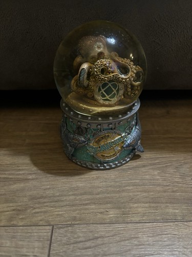 Seaworld snow globes - seaworld,