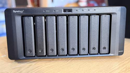 Synology diskstation ds1815 8 - synology, ds1815+
