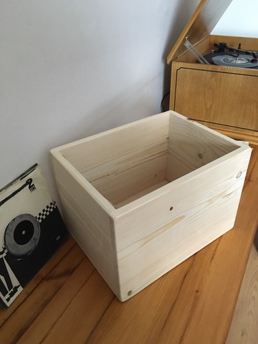 Singles record storage - 7”,