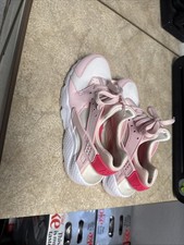 Nike Air Huarache Run Pink