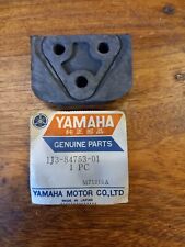 YAMAHA XS360 XS500 XS750 Tail Light / License Plate Bracket Damper 1J3-84753-01
