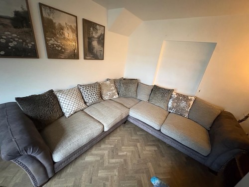 Arighi bianca shaped corner - shaped,