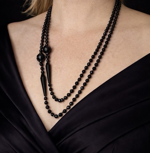 Vintage 152cm black beaded - 152cm,