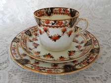 ANTIQUE VINTAGE ROYAL VALE TEA