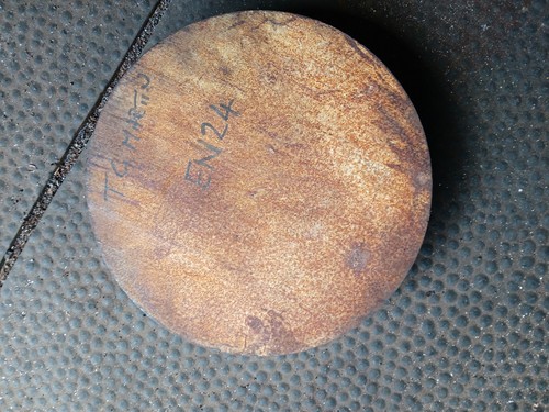 Large round billet en24 steel - large,