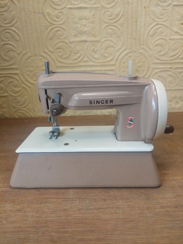 Vintage singer sewhandy - vintage,