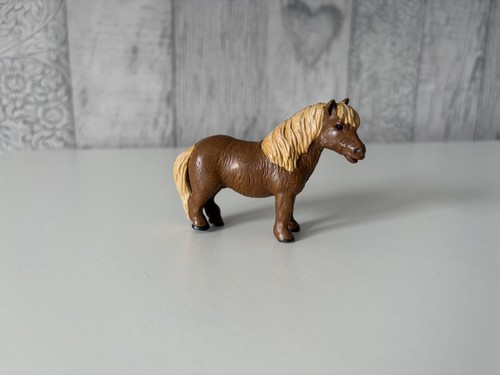 Retired safari ltd horse - ltd,