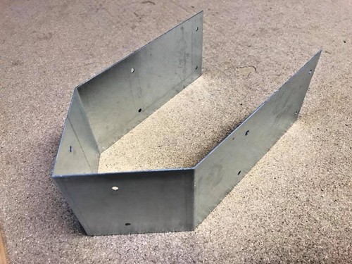 Birds mouth brackets fence