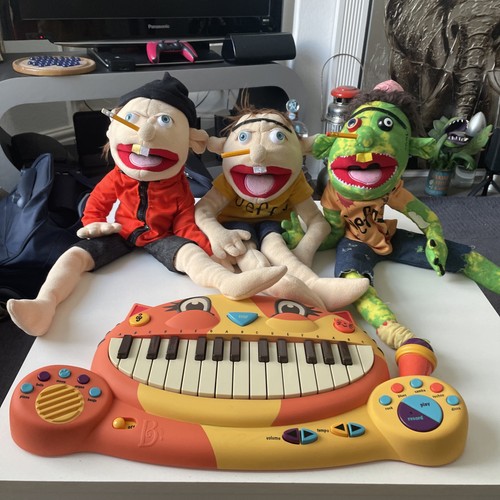 Assorted hand puppets lot - lot, /