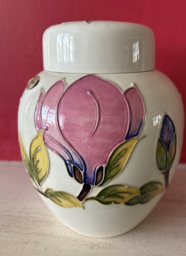 Moorcroft large ginger - ginger, jar