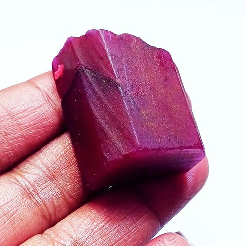 Natural red beryl rough - natural,