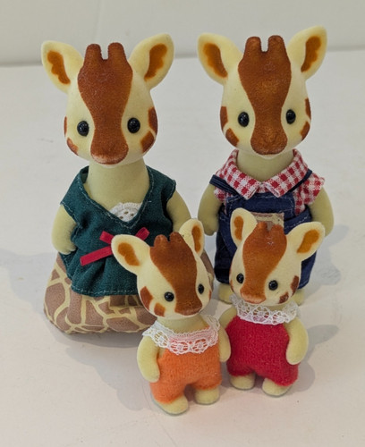 Sylvanian families - sylvanian,