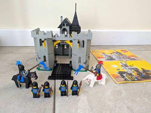 Lego 6074 black falcon - lego,