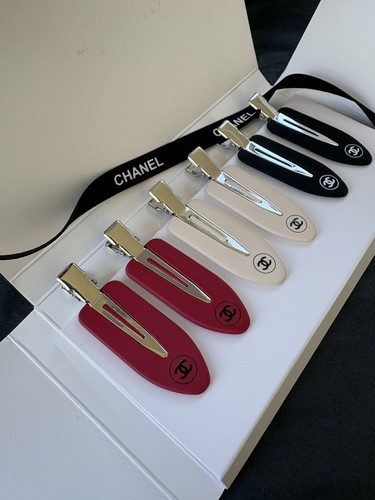 Pairs chanel hair clip gift - pairs,