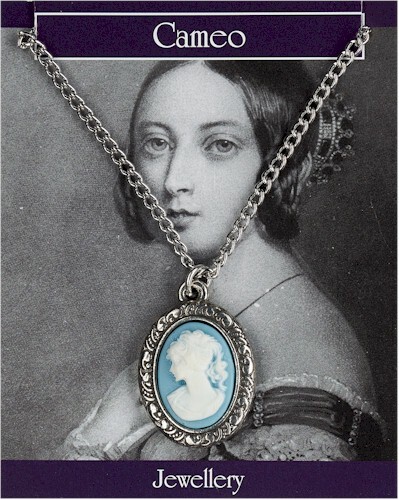 Medium cameo necklace pewter - medium,