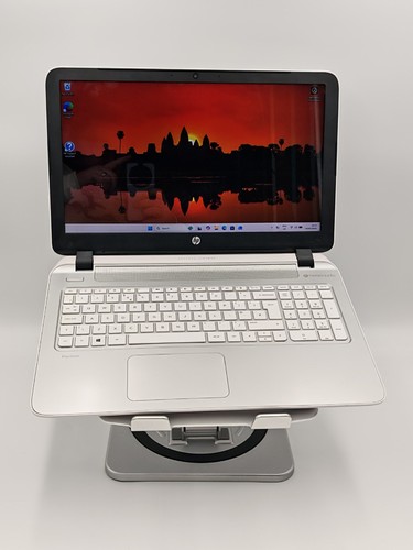 Pavilion white laptop - 15.6",