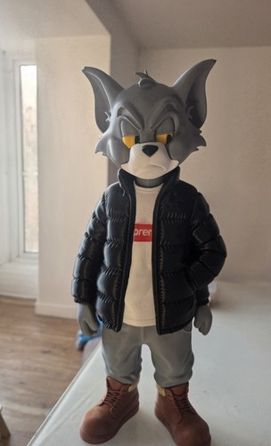 Urban tom statue - tom, 40cm