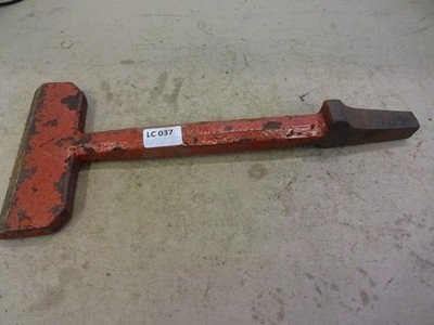 Cuting off anvil stake