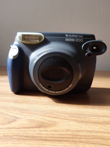 Fujifilm instax 200 - fujifilm,