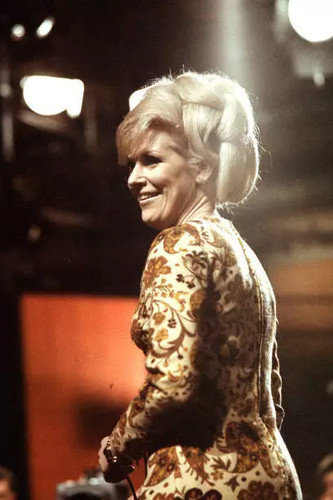 Famous british singer dusty - british,