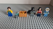 Lego Batman minifigures from Gorilla Grodd set 76026
