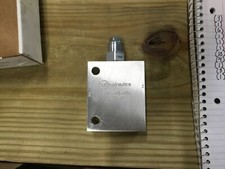 NEW GENIE/TEREX FORKLIFT VALVE