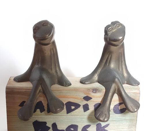 Vintage two brass frogs - frogs, with