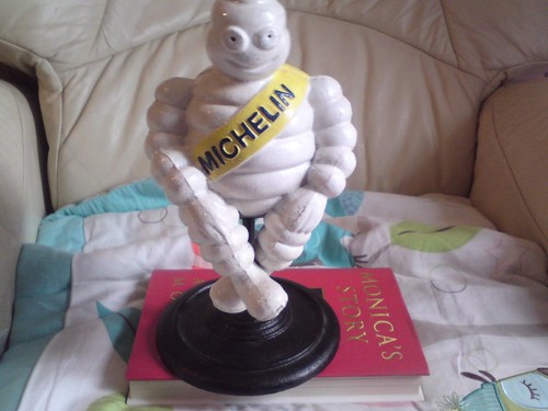 Cast iron michelin - iron, figure