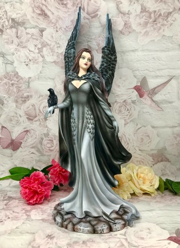 Large dark gothic angel - large,