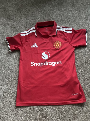 Man united top small - 26/27,