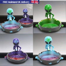 Alien Ashtray -  Smoking Ash