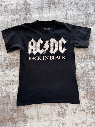 Back black band - ac/dc,