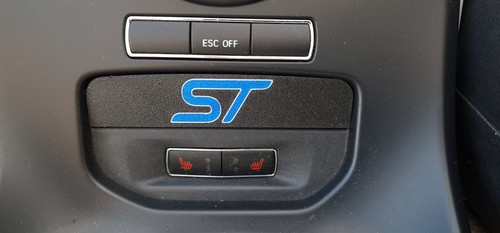 Cubby hole filler for ford