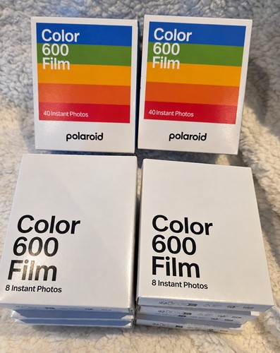 Polaroid type color - i-type, |