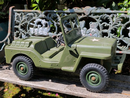 Vintage action man - 1978, jeep