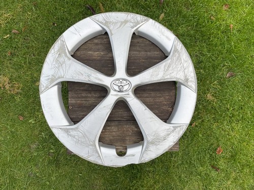Genuine toyota prius wheel - toyota,
