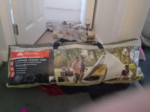 Man tent - man,