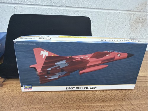 Hasegawa 37 red viggen - hasegawa, sh-37
