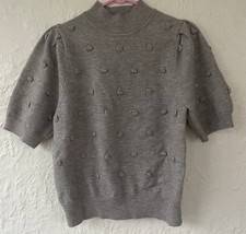 &merci gray Pom Pom