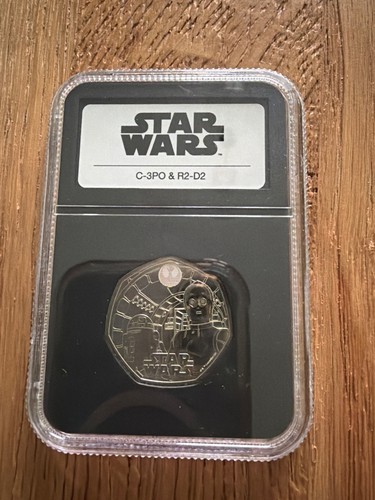 Disney collectors club - disney,