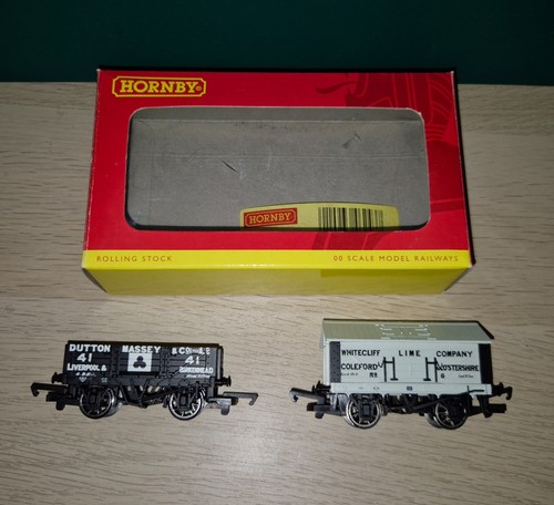 Hornby gauge wagons r6243 - oo,