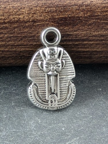Egyptian pharoah charms - x,