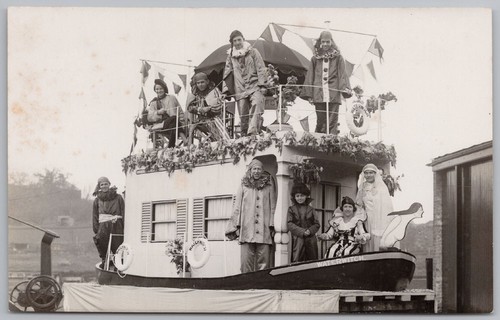 Faversham carnival float - faversham,