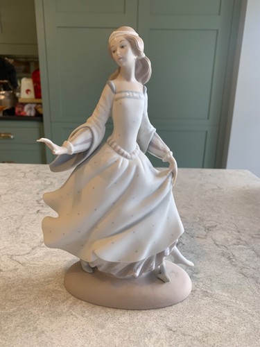Lladro figurine 828 cinderella - lladro,