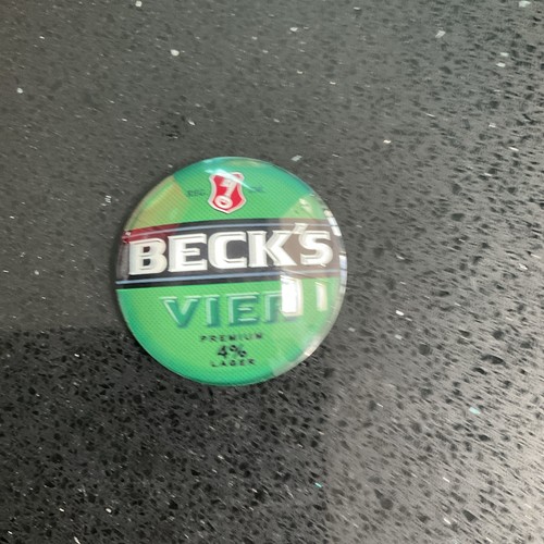 Beck vier round fisheye badge - beck,