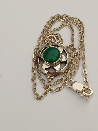 Doll necklace sterling silver - ,