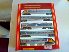 HORNBY R794 APT 5 CAR SET