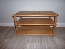 HI-FI Racks Ltd  Podium Hi Fi Stand Oak With Floor/Carpet Spikes  Good Condition