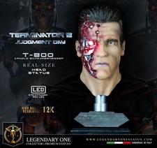 Terminator Life Size Bust scale 1:1 Action Figure T-800 Head 45 cm Statue + LED
