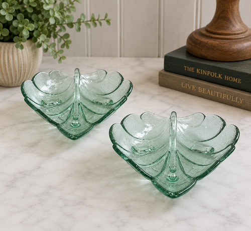 Green glass leaf shaped - green,